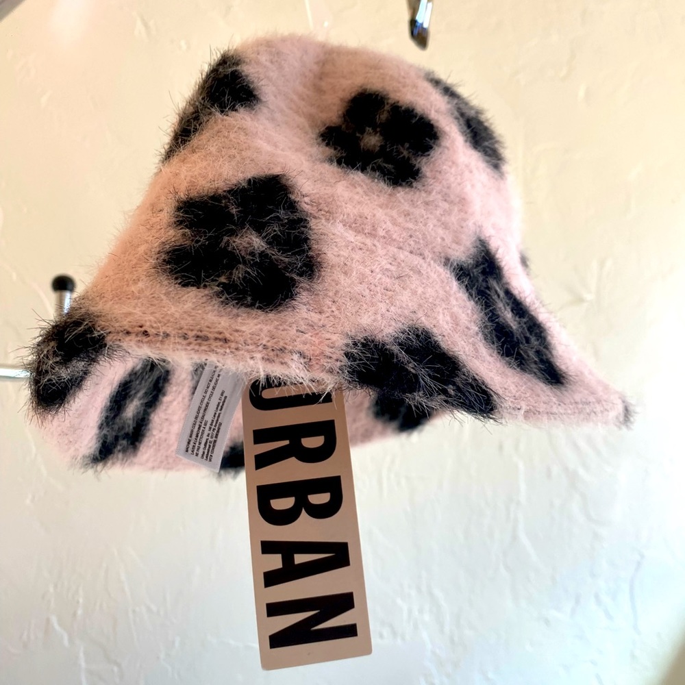 Urban outfitters fuzzy bucket hat